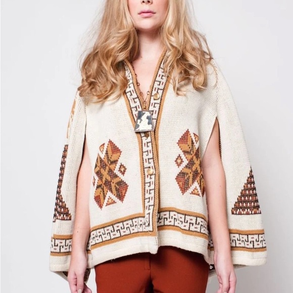 Vintage Tribal Knit Cape Poncho – Cream & Brown with Pyramid Motif One Size - Picture 2 of 10
